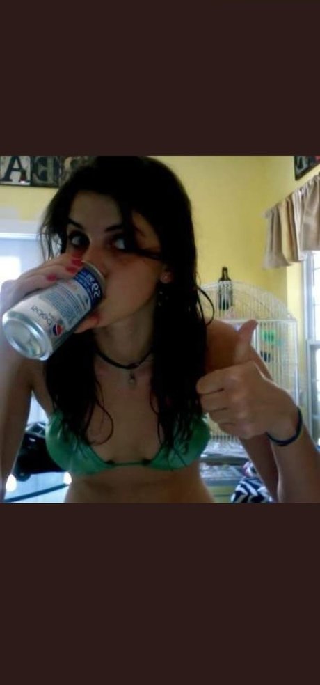 Divajilly Nacktpornos auf OnlyFans