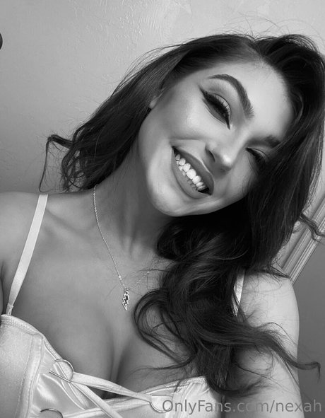 Nexah OnlyFans Striptease