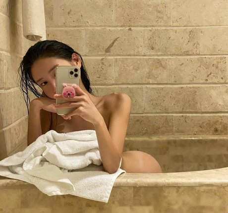 iCatzi OnlyFans-Pornos