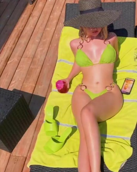 Daniela RD Lewis OnlyFans Inhalte