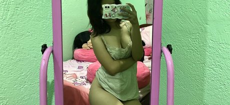 Miikaageeee OnlyFans Brüste Bild