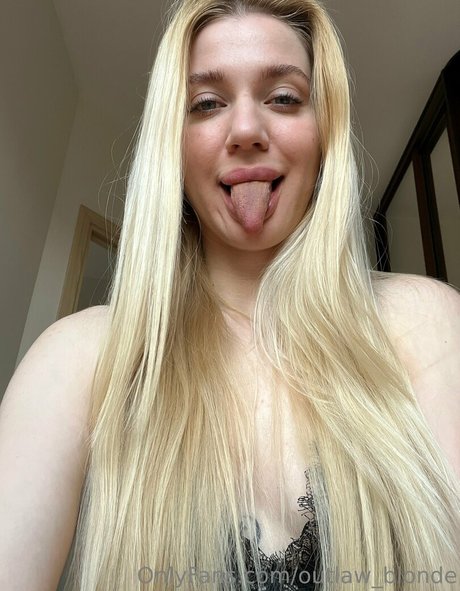 outlaw blonde OnlyFans XX