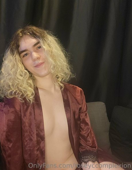 roseyccomplexion OnlyFans