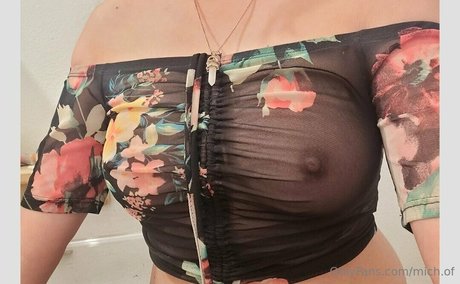 mich of OnlyFans Nacktbilder