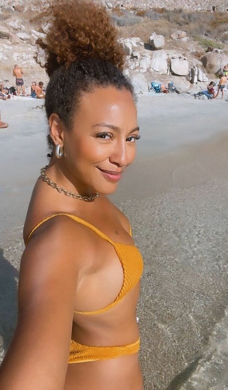 Sheron Menezes OnlyFans geleakt.