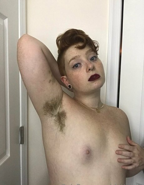 sluttubus Nacktbilder von OnlyFans