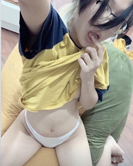 Strawberrybebby NSFW OnlyFans