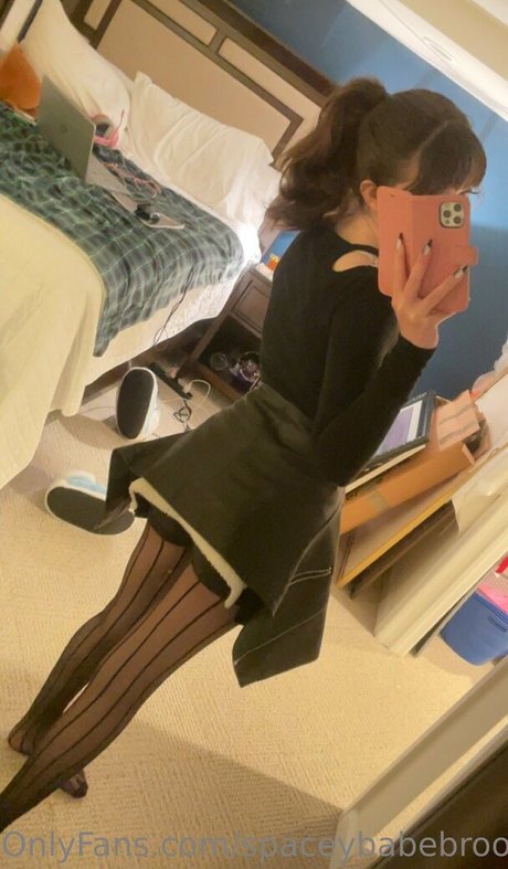 spaceybabebrooke OnlyFans Nackt