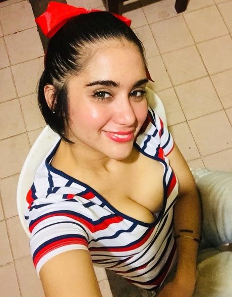 Red Velvet Doll OnlyFans Modelfoto