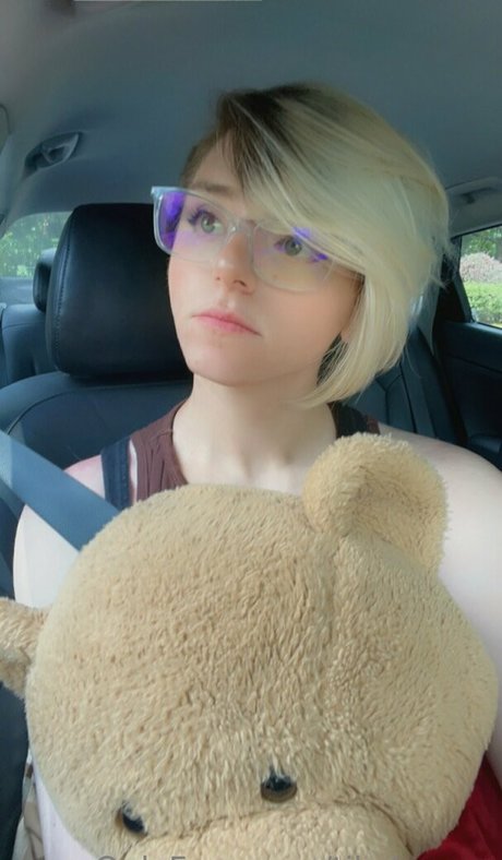 tikalovexo OnlyFans schlank