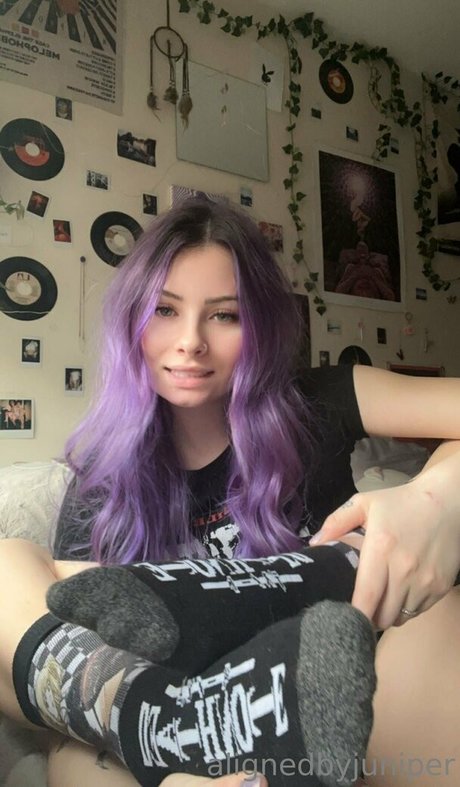 alignedbyjuniper Nacktbilder geleakt OnlyFans Porn geleakt