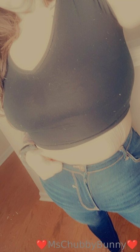 mschubbybunny Füße OnlyFans