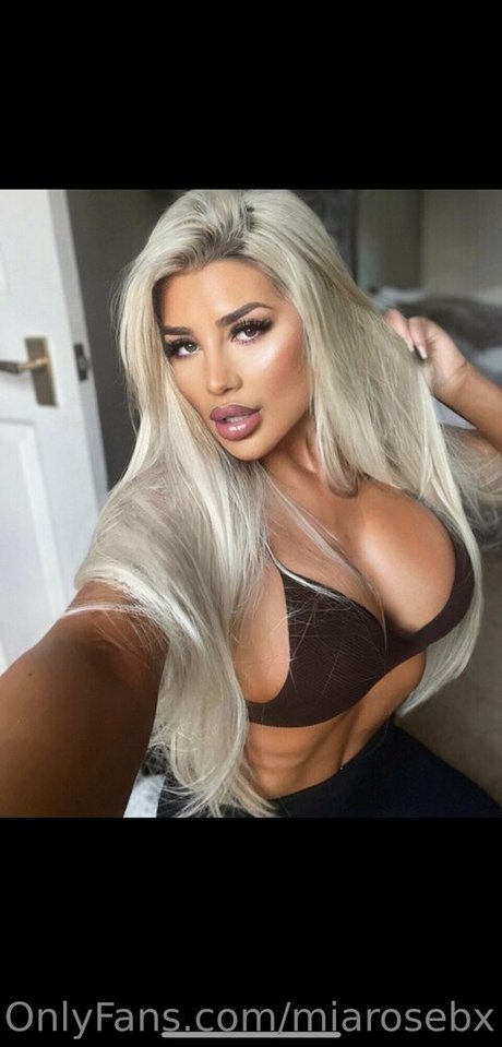 Mia Rose Bannister OnlyFans