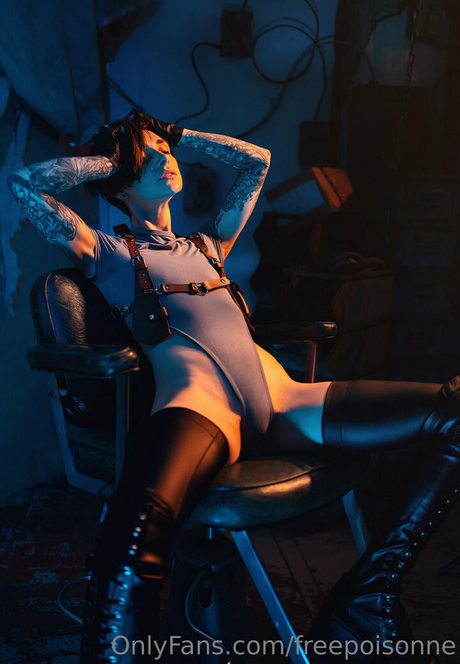 freepoisonne Oben ohne OnlyFans