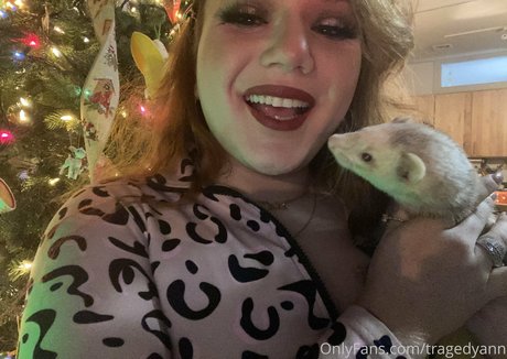 tragedyann Nacktbilder von OnlyFans