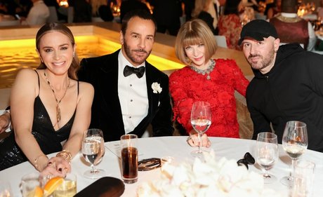 großen schwanz lutschen onlyfans Kunstporno Bilder