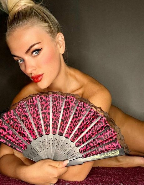 emmilee xx OnlyFans Joi