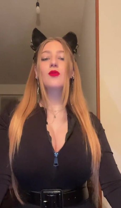 Francesca Salerno Nackt OnlyFans