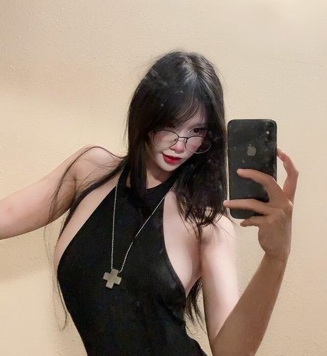 xji3lan Nackt auf OnlyFans Leaks