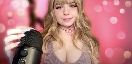 Aveykitty OnlyFans X