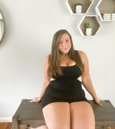 bbwpeachypop OnlyFans Nackt