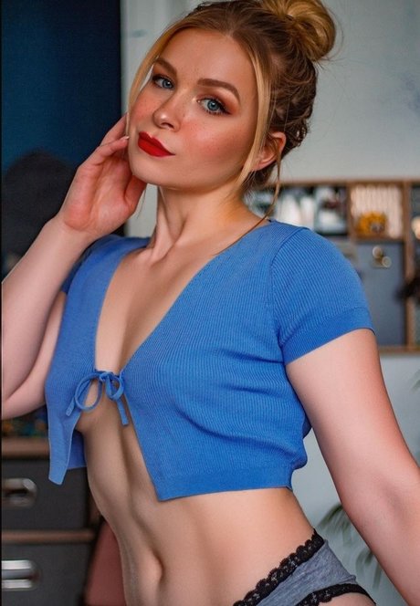 Lucy doll OnlyFans Dirtyship geleakt