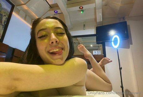 Angelitaauwu OnlyFans XXX