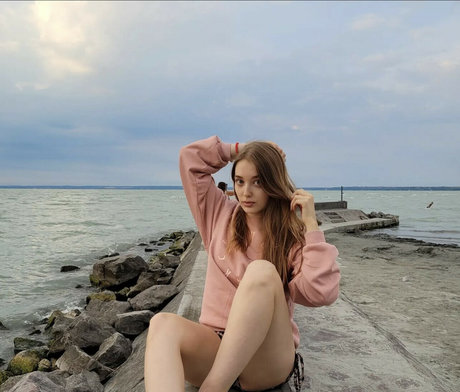 Baranyai Lanyok OnlyFans Beiträge