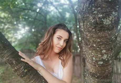 meryconlae OnlyFans Pornografie