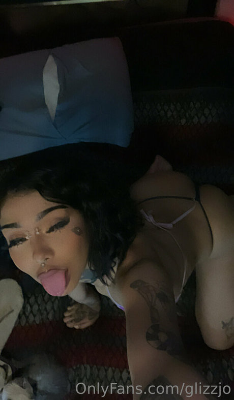 glizzjo Nacktbilder geleakt OnlyFans geleakt