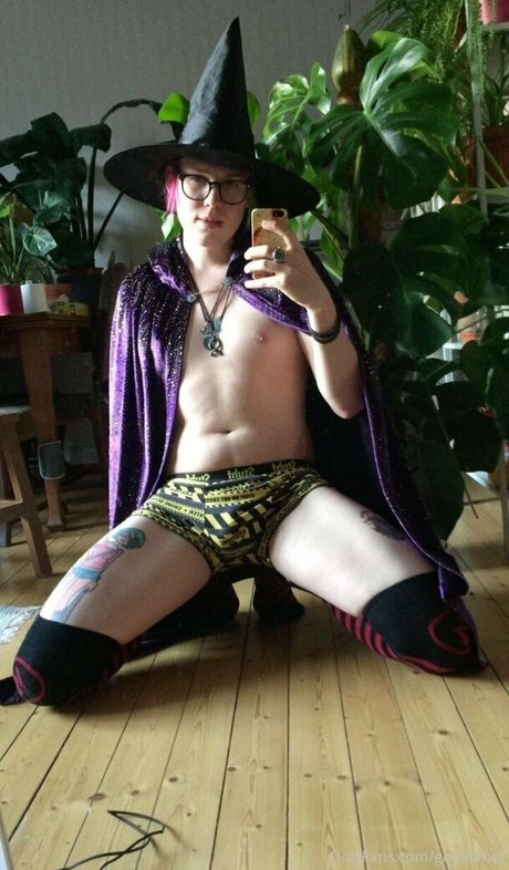 goblinthot OnlyFans Striptease