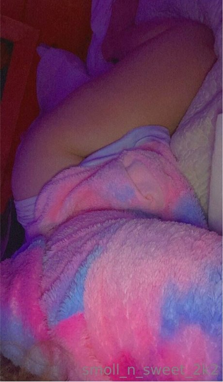 smoll n sweet 2k2 Nackt geleakt OnlyFans