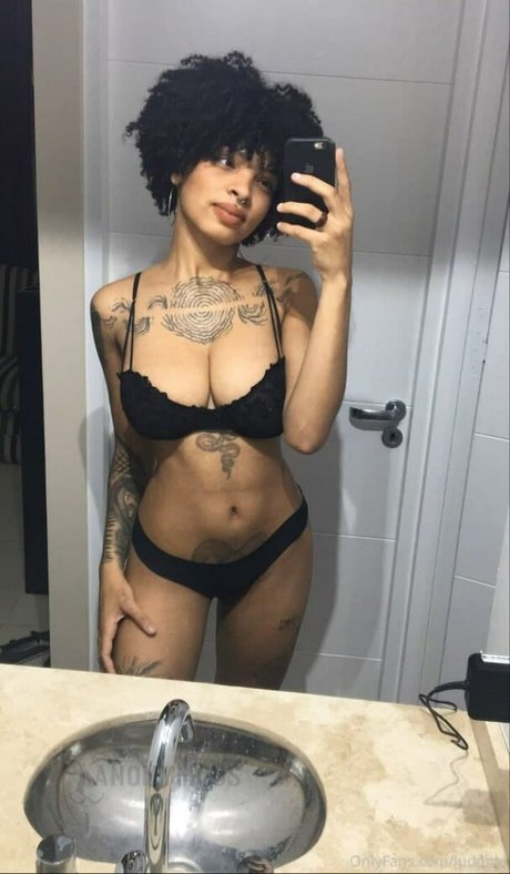 Molive Nacktbilder von OnlyFans geleakt