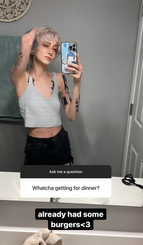 Putrid Cosplay OnlyFans nackte Brüste