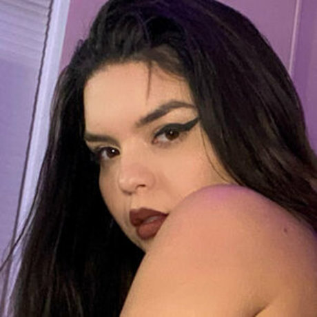 Yuckyyuko OnlyFans Striptease