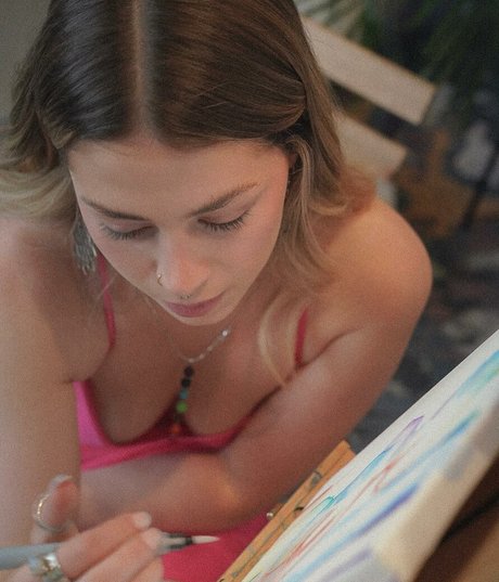 Emmily Mello NSFW OnlyFans