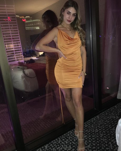 Emmily Mello Nacktbilder OnlyFans