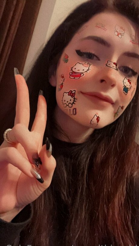 yosadthiccgirl Nacktpornos auf OnlyFans