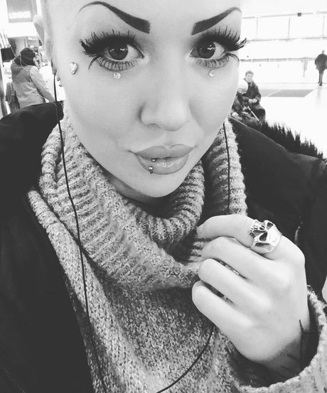 My Little Vronie OnlyFans-Komplettinhalte