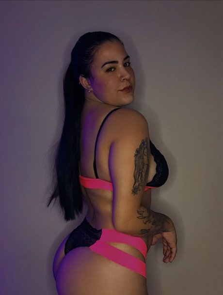 Laraoliveiraof OnlyFans Fotos