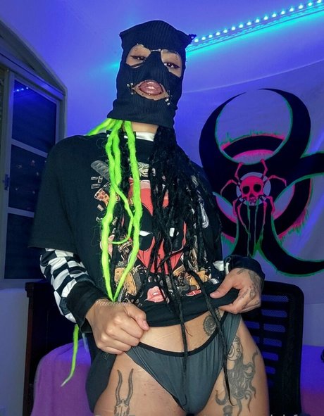 poisonwishfree OnlyFans-Bilder