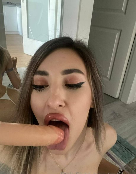 maily s Titten OnlyFans