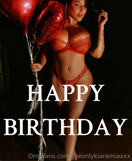 theonlykiaramiaxxx OnlyFans Bilder nackt