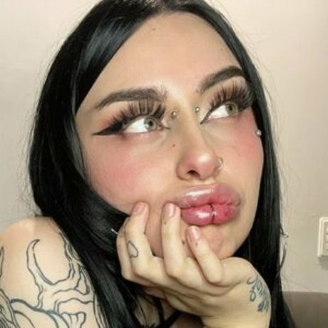 badkittymia OnlyFans Nacktbilder geleakt