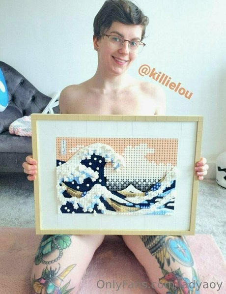 ladyaoy OnlyFans Strip