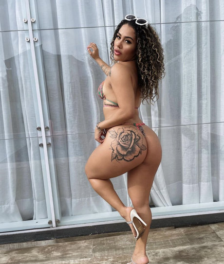 Ketney Carol OnlyFans Arsch Leak