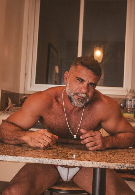 jorginhokarioka21 OnlyFans Nacktbilder