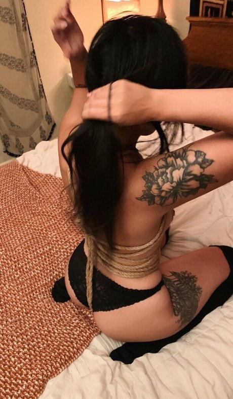 velvetmuerte OnlyFans