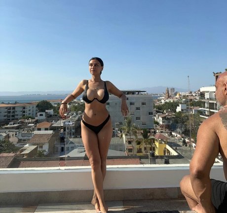 Skinnyroti OnlyFans-Leaks