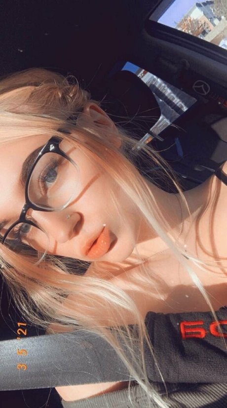 babysaraxoxo Leak von OnlyFans-Inhalten